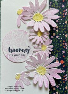 Cheerful daisies card