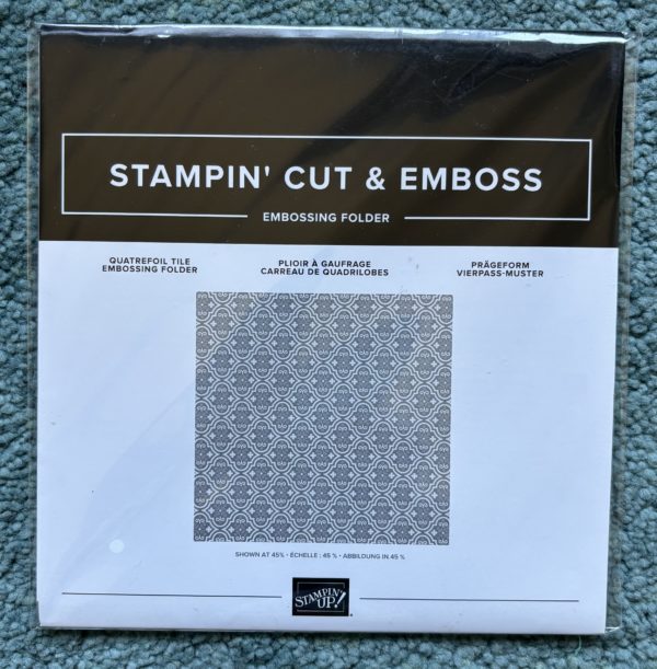 Embossing Folder - Quatrefoil Tile